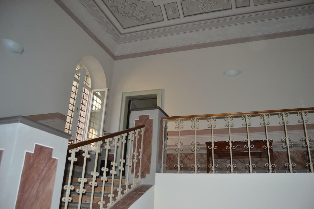 Palazzo Roberti Hotel Monte San Giusto Exterior foto